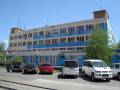Торгово-офисные центры. 182 кв. м., улица Стрельникова 9, р-н Эгершельд. Дом снаружи