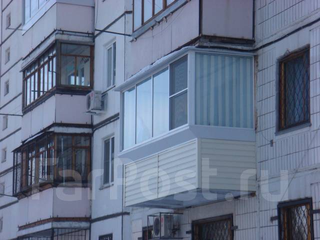 Остекление и отделка балконов - изготовление и установка дверей, окон, перегородок в хабаровске.