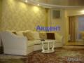 3-комнатная, улица Авроровская 17. Центр, агентство, 147 кв. м. Комната