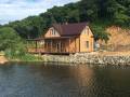 Дом на берегу моря. 3000 м от м.Елизарова, р-н Кедр, площадь дома 124 кв. м., скважина, отопление твердотопливное, от агентства недвижимости (посредни...