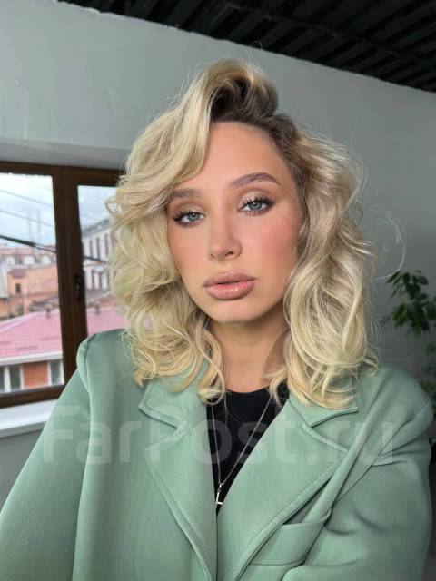 Современные укладки локоны и прически Макияж nude вечерний Обучение