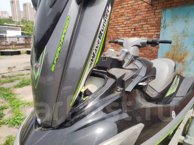 Гидроцикл Yamaha FZR 1 8л supercharged 2011 год 215 00 л с б у в