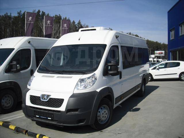 сколько сидячих мест в peugeot boxer