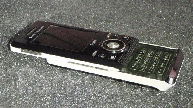 Sony Ericsson S500i. �/� ����