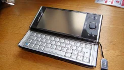 Sony Ericsson Xperia X2. �/�