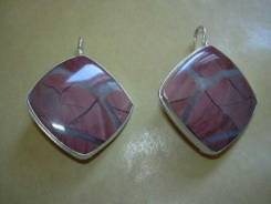 Серьги.
