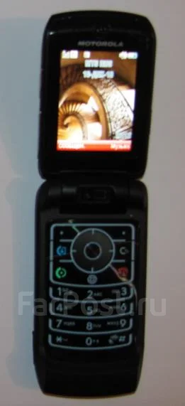 Motorola RAZR MAXX ����