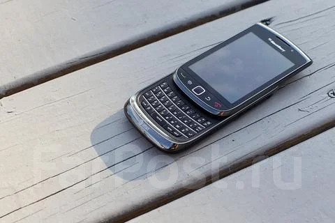 BlackBerry Torch 9800. ����� ����