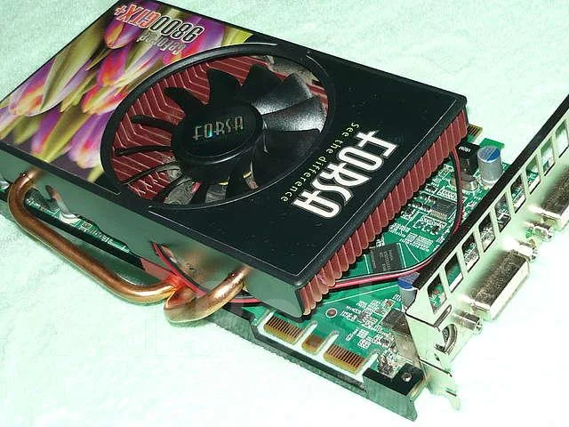 GeForce 9800 GT ����