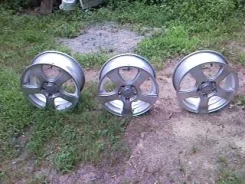 Daihatsu. x15", 5x114.3 ����