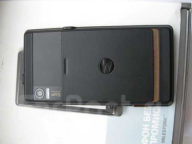 Motorola Milestone. �/� ����