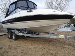 Stingray. 2015 ���, ����� 6,3��., ��������� ������������, 225��.�., ������ ����