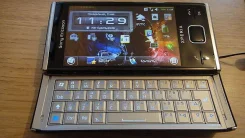 Sony Ericsson Xperia X2. �/�