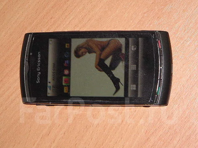 Sony Ericsson Vivaz pro. �/� ����