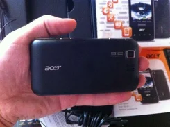 Acer beTouch E400. �/�