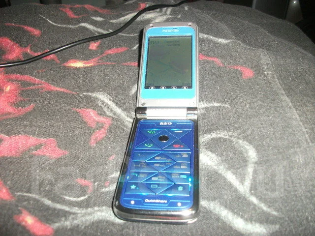 Sony Ericsson T700. �/� ����