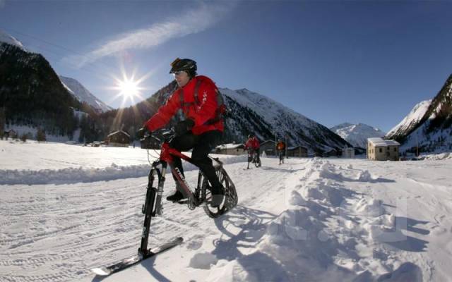 Снежный велосипед Snowbike