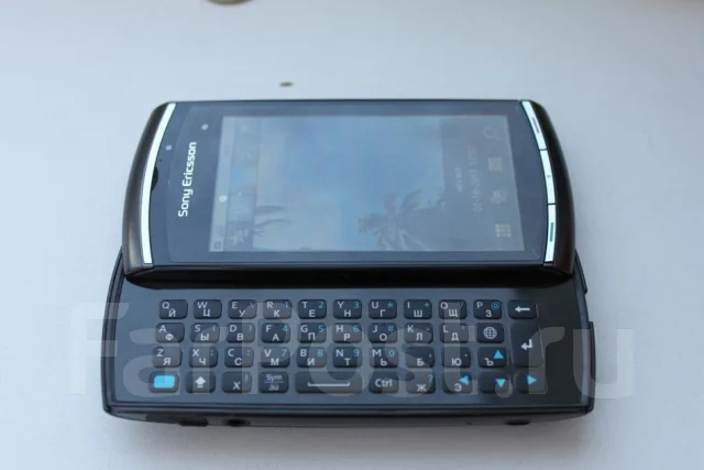Sony Ericsson Vivaz pro. ����� ����