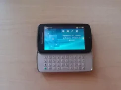 Sony Ericsson txt pro. �/� ����