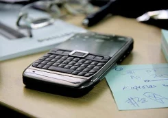 Nokia E71. �/� ����