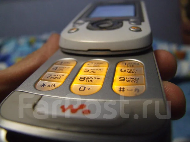 Sony Ericsson W350i. �/� ����