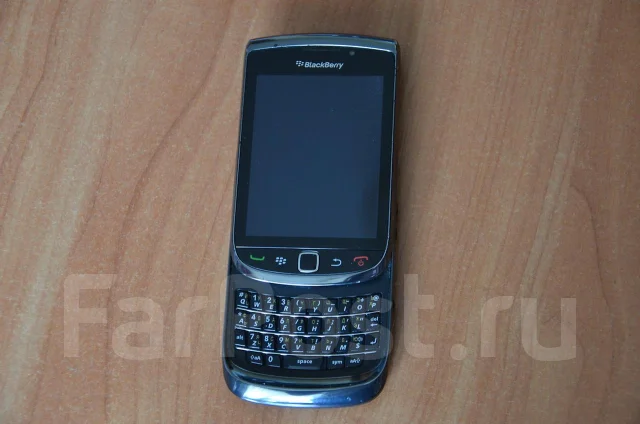 BlackBerry Torch 9800. �/� ����