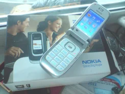 Nokia 6131. �/�