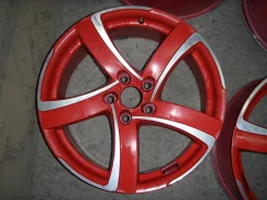 Alutec Shark. 8.0x18", 5x114.3, ET45 ����