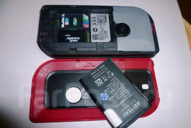 Nokia 7610 ����