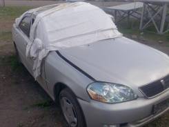 Задняя часть Тойота Марк 2 2002 по запчастям. Toyota Mark II, GX110 Двигатель 1GFE