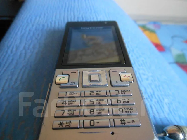 Sony Ericsson T700. �/� ����