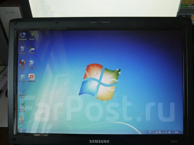Samsung R410. 2����, ��� 2048 ��, ���� 200���, WiFi: 1, Bluetooth: 1, ����������� �� 2��. ����