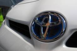 Наклейка вставка в логотип Приус 20 кузов. Toyota Prius