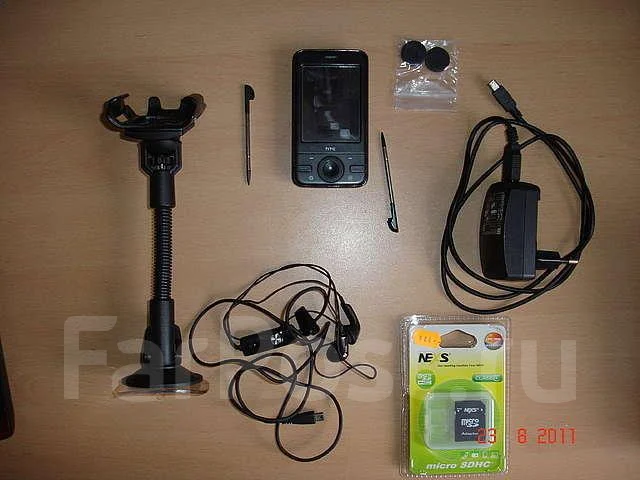 HTC P3470. �/� ����