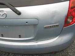 Mazda Verisa. DC5W, ZY