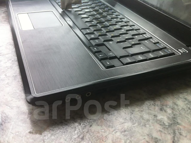 Roverbook Pro P435. 2����, ��� 2048 ��, ���� 320���, WiFi: 1, Bluetooth: 1, ����������� �� 2��. ����