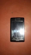 Sony Ericsson Xperia X8. �/�