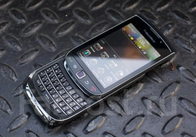 BlackBerry Torch 9800 ����