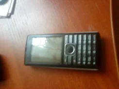 Sony Ericsson Cedar. �/�