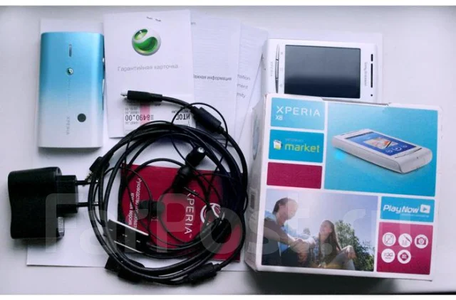 Sony Ericsson Xperia X8 ����