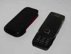 Nokia E66 ����