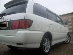 Nissan Bassara. �������, ��������, 2.4, ������ ����