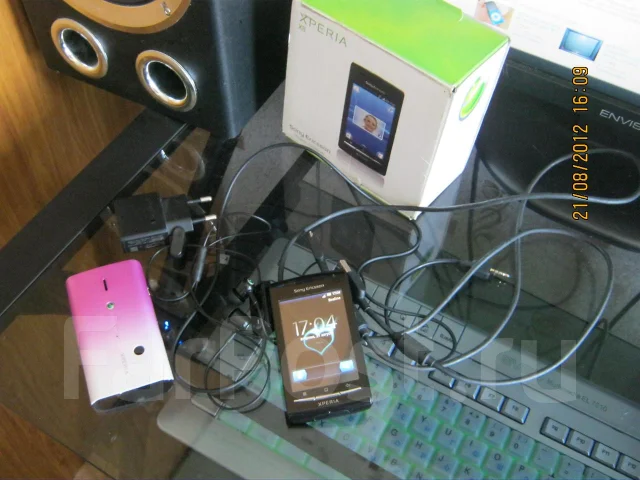 Sony Ericsson Xperia X8. �/� ����