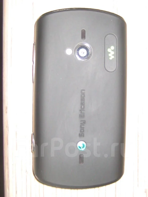 Sony Ericsson Live with Walkman. �/� ����
