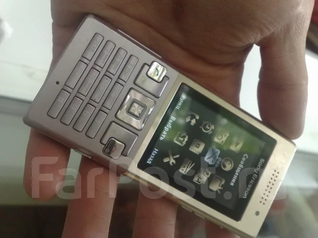 Sony Ericsson T700. �/� ����