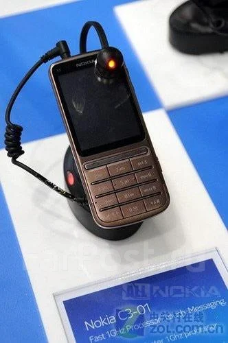 Nokia C3-01 Gold Edition. �/� ����