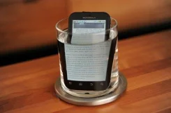 Motorola Defy. ����� ����