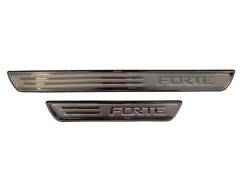 Накладка на порог. Kia Forte