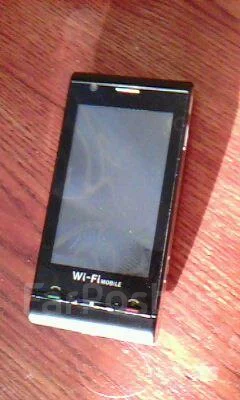 Nokia E90 ����