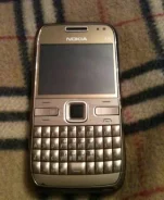 Nokia E72 ����